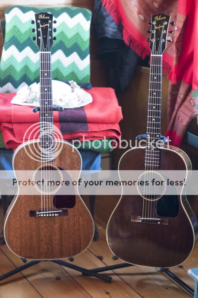 Choosing between L00 and LG2, which one sound closer to a J45